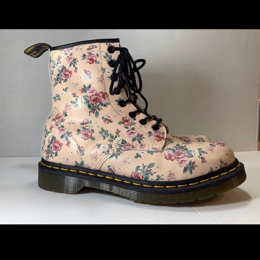 Dr. Martins Boots